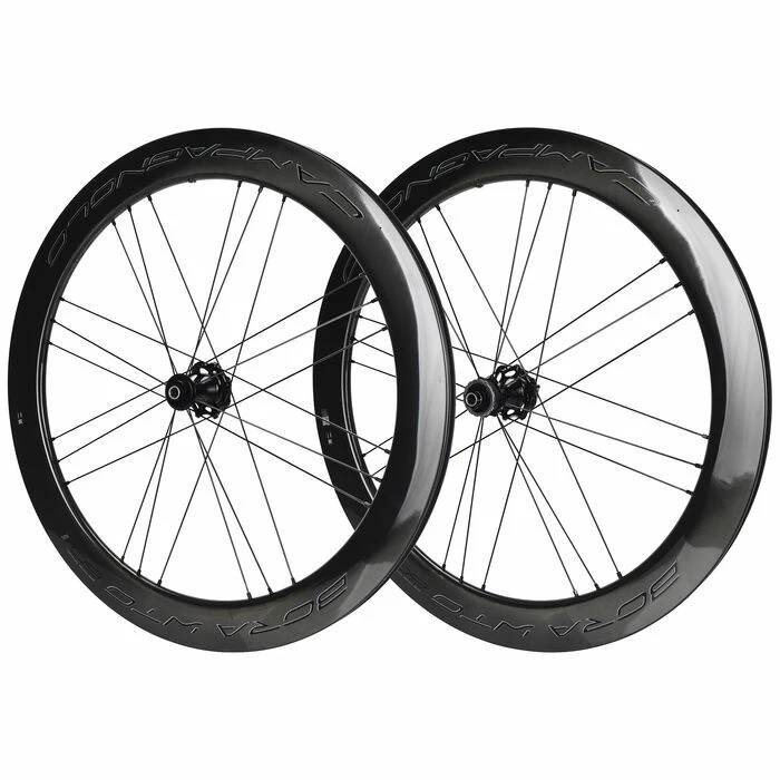 Campagnolo® Paire De Roues Campagnolo Bora WTO 60 Disc Tubeless Dark Label à Pneus 1 Campagnolo® Paire De Roues Campagnolo Bora WTO 60 Disc Tubeless Dark Label à Pneus