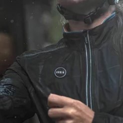 Veste De Pluie Gobik Pluvia True Black Unisex 2023 54 Veste De Pluie Gobik Pluvia True Black Unisex 2023 -Promos Vélos Urbains Boutique chaqueta ligera impermeable pluvia true black cold season 22 gobik 6 700x 700x700 4
