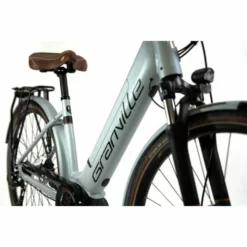 VTC Électrique Granville E-Excellence 34+ Caméléon Gris Métal 2023 -Promos Vélos Urbains Boutique e excellence 34 2 700x700 2