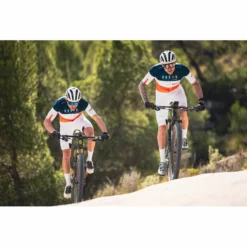 Cuissard Court Gobik Absolute 5.0 +2 K10 Factory Team Homme -Promos Vélos Urbains Boutique factory team22 lanzamiento banner desktop 1 700x700 3