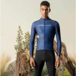 Maillot Manche Longue Gobik Supercobble Moonlit Homme 2023 -Promos Vélos Urbains Boutique m a n c h e l o n g u e s u p e r c o b b l e m e ns m o o n l i t 2 700x700 3