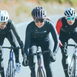 Maillot Manche Longue Gobik Cobble Dark Coal Femme -Promos Vélos Urbains Boutique maillot cobble dark coal mujer sparrow 22 gobik 4 700x 700x700 1