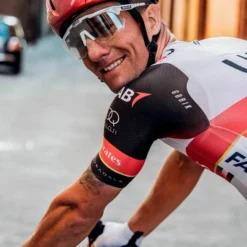 Maillot Manche Courte Gobik Infinity World Tour UAE Team Emirates -Promos Vélos Urbains Boutique maillot hombre manga corta infinity world tour u a e team emirates 2021 5 1800x1800 700x700 5