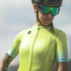 Maillot Manche Courte Gobik Stark Sulphur Femme -Promos Vélos Urbains Boutique maillot mujer stark sulphur gobik warm series21 3 600x 700x700 7