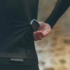 Maillot Gobik Manche Longue Pacer Solid Jet Black Homme 2023 -Promos Vélos Urbains Boutique maillot pacer unisex solid jet black cold season 22 gobik 5 1500x1500 700x700 9