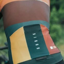 Maillot Manche Longue Gobik Pacer Walnut 78 Maillot Manche Longue Gobik Pacer Walnut -Promos Vélos Urbains Boutique maillot pacer walnut cold season 22 gobik 4 700x 700x700 7