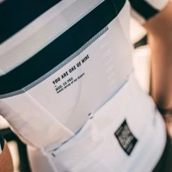 Maillot Manches Courtes Gobik Cx Pro Berry Streak Unisex 68 Maillot Manches Courtes Gobik Cx Pro Berry Streak Unisex -Promos Vélos Urbains Boutique maillot unisex cxpro berry streak gobik warm series22 4 700x700 5