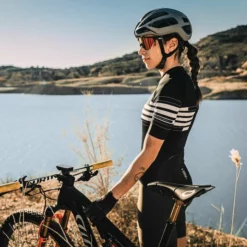 Maillot Manches Courtes Gobik Cx Pro Black Claim Unisex 72 Maillot Manches Courtes Gobik Cx Pro Black Claim Unisex -Promos Vélos Urbains Boutique maillot unisex cxpro black claim gobik warm series22 3 700x700 6