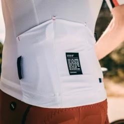 Maillot Manches Courtes Gobik Cx Pro Pink Streak Unisex 82 Maillot Manches Courtes Gobik Cx Pro Pink Streak Unisex -Promos Vélos Urbains Boutique maillot unisex cxpro pink streak gobik warm series22 5 700x700 5