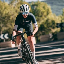 Maillot Manche Courte Gobik Infinity Midnight Unisex -Promos Vélos Urbains Boutique maillot unisex infinity midnight gobik warm series22 4 700x700 1